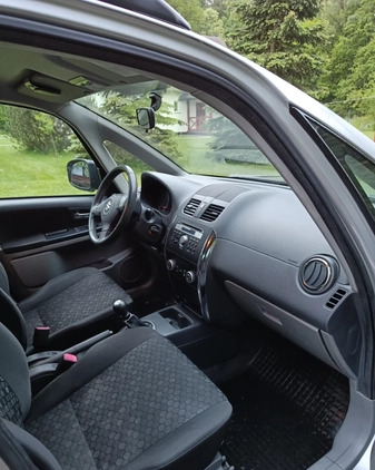 Suzuki SX4 cena 32000 przebieg: 188042, rok produkcji 2012 z Sieradz małe 67